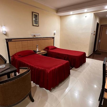 Hotel Sriyash Regency Bhāgalpur Zewnętrze zdjęcie