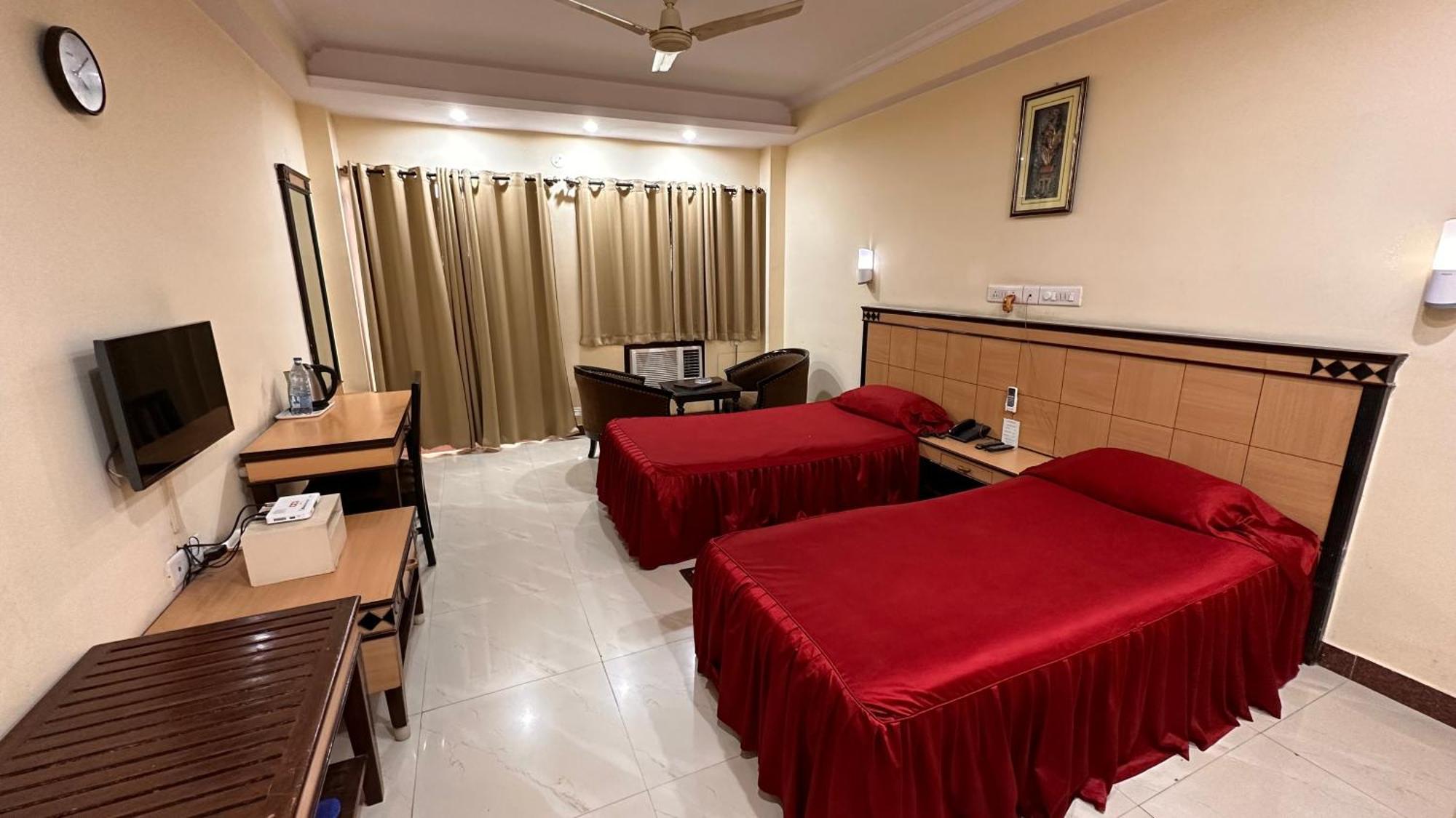 Hotel Sriyash Regency Bhāgalpur Zewnętrze zdjęcie