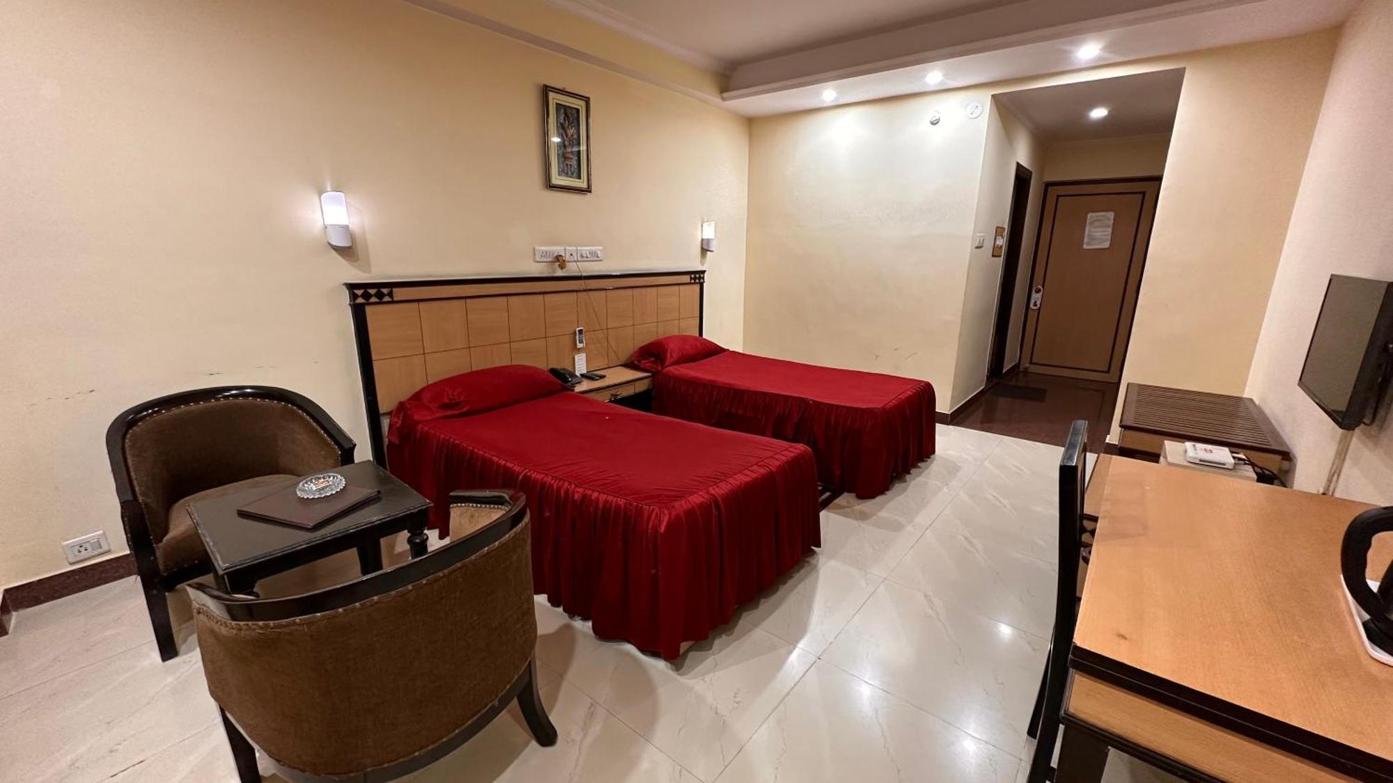 Hotel Sriyash Regency Bhāgalpur Zewnętrze zdjęcie
