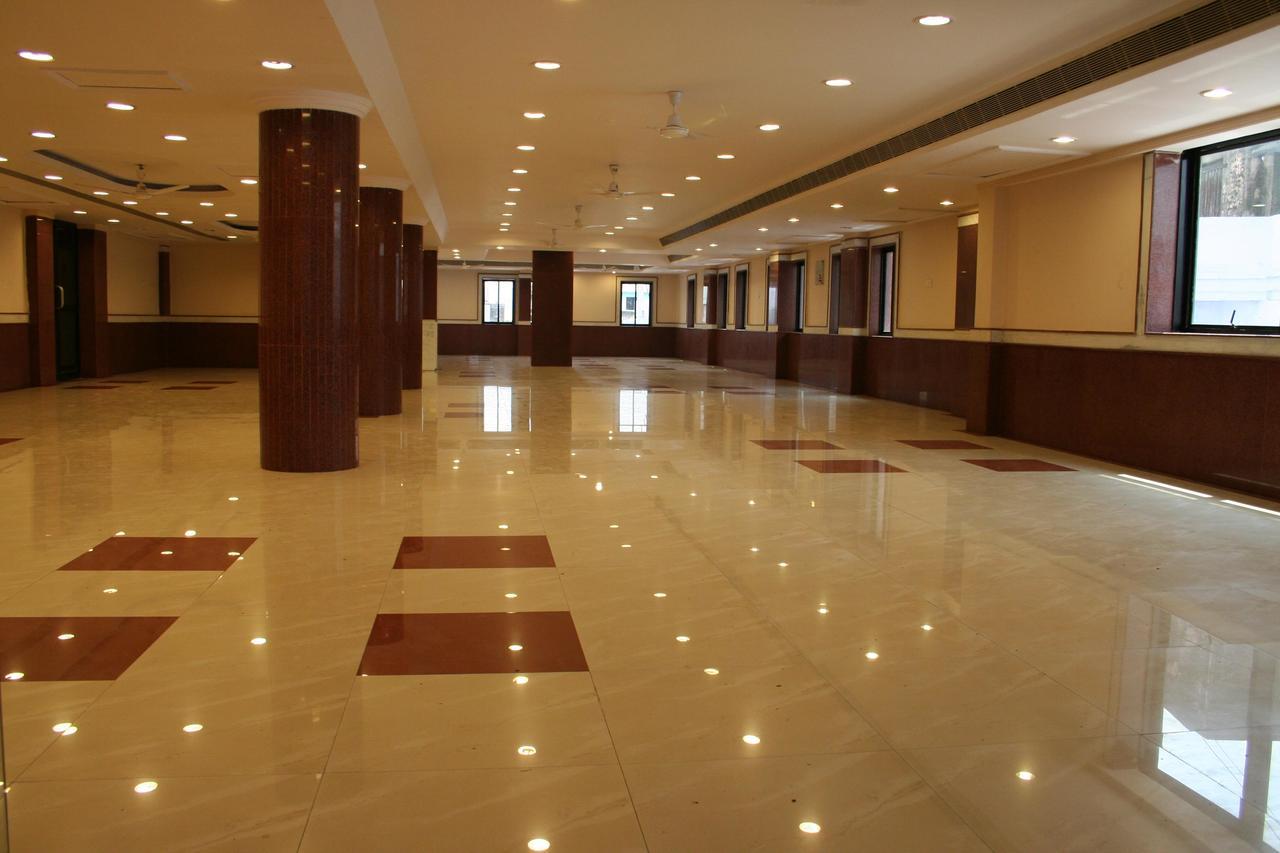 Hotel Sriyash Regency Bhāgalpur Zewnętrze zdjęcie